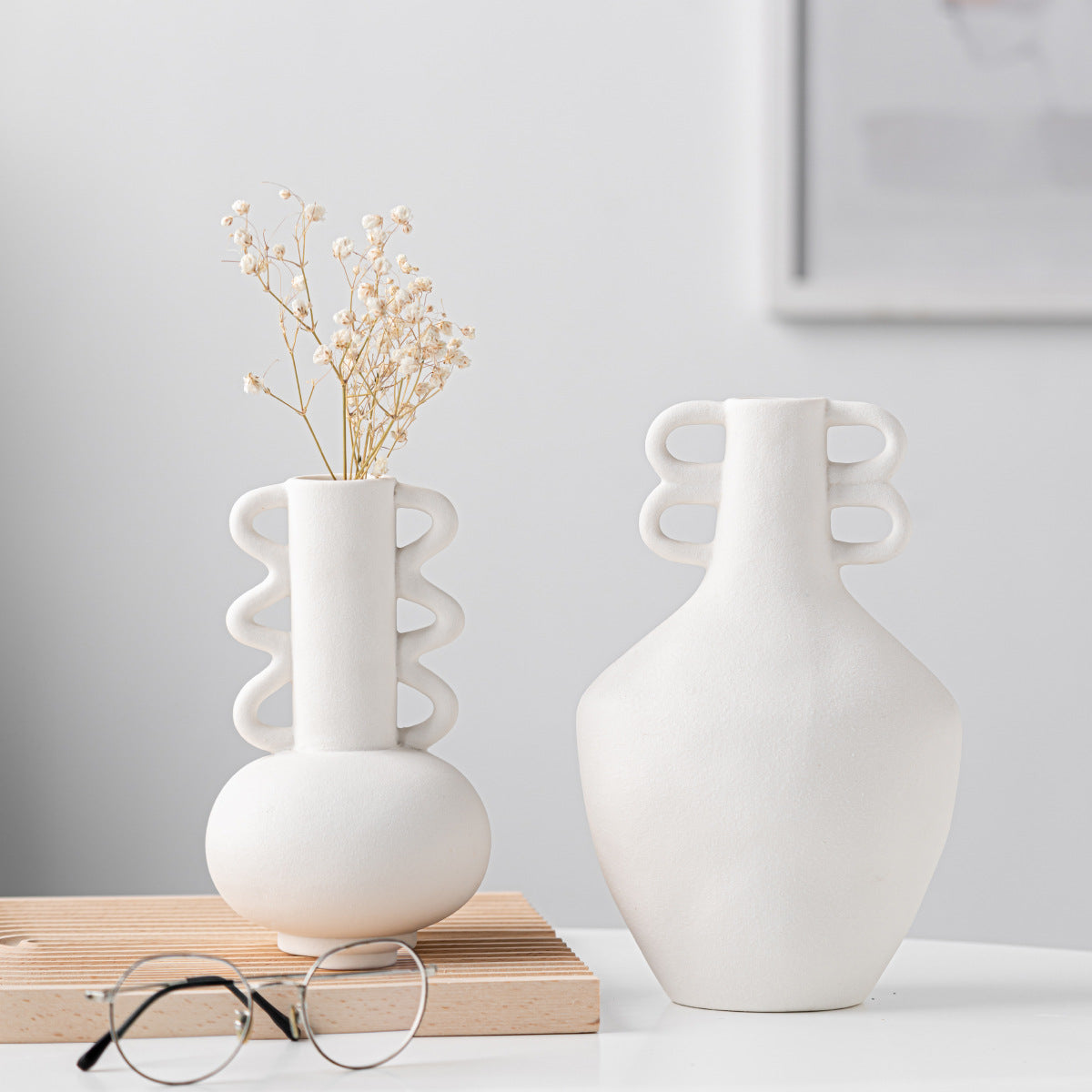 Handcrafted Nordic Wave Ceramic Vase - Minimalist Long Neck Home Décor for Modern & Boho Interiors